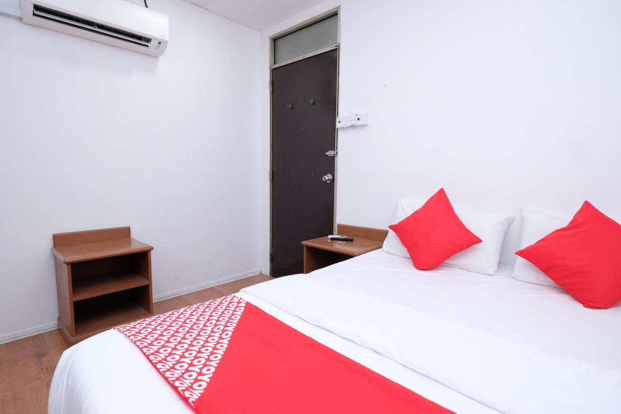 Oyo 715 Mr J Hotel Kota Bharu Ngoại thất bức ảnh