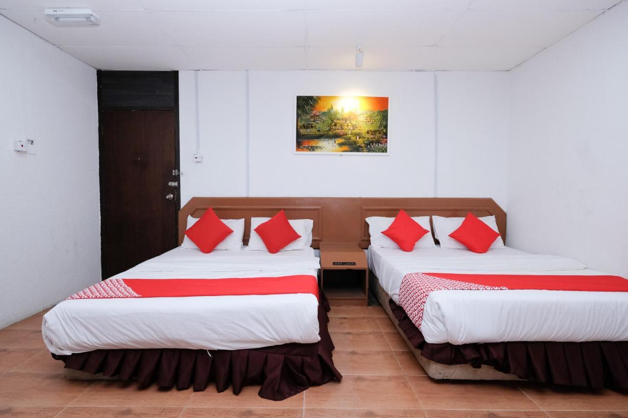 Oyo 715 Mr J Hotel Kota Bharu Ngoại thất bức ảnh
