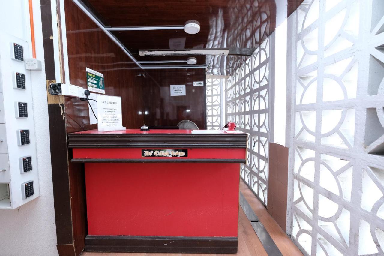 Oyo 715 Mr J Hotel Kota Bharu Ngoại thất bức ảnh