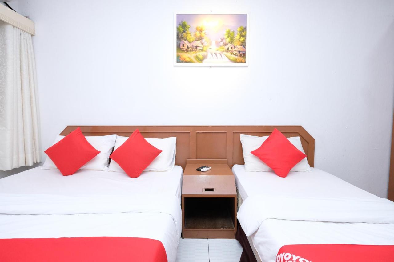 Oyo 715 Mr J Hotel Kota Bharu Ngoại thất bức ảnh